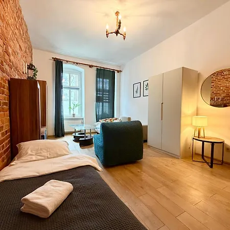 Apartment Daszynskiego Spacious By Bookinghost *